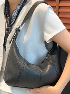 French style black litchi grain leather hobo bag with adjustable strap and silver zipper