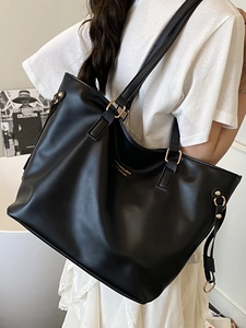 Minimalist black matte PU leather tote bag with gold hardware for women's fashion