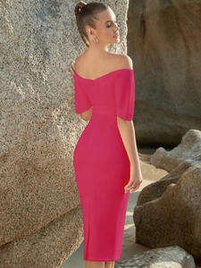 Elegant off-shoulder bodycon dress in magenta pink with waist belt and slit hem