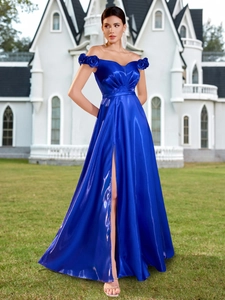 Elegantes königsblaues trägerloses Satin-Abendkleid mit 3D-Blumen und hohem Beinschlitz