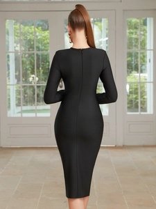Elegantes schwarzes Langarm-Bandage-Midikleid mit figurbetonter Rückseite und Ausschnitt
