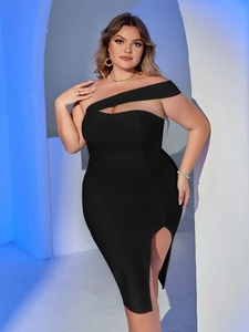 Elegant plus size one-shoulder black bodycon dress with cut-out detail and side slit