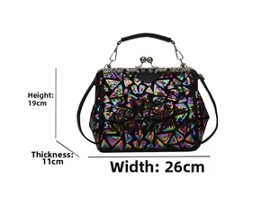 Detailansicht der Vintage-Tasche mit bunten Pailletten, Metallrahmen und Maßangaben