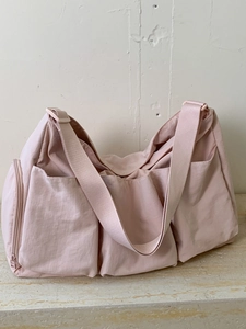 Große rosa Nylon-Einkaufstasche mit mehreren Taschen für Reise und Fitness