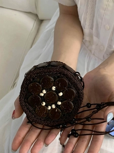 Handmade Bohemian Woven Mini Crossbody Bag Ethnic Style Coconut Shell Flower Shoulder Bag Beaded Vintage Women Coin Purse