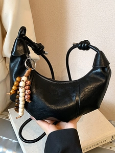 Sac Hobo en Cuir PU Vintage pour Femmes Sac à Épaule Minimaliste Avec Bandoulière Nouée et Charme en Perles de Bois Mode