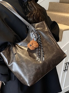 Retro dark brown large capacity tote bag in shiny PU leather with teddy bear charm accessory