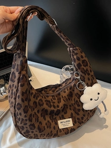 Retro leopard print tote bag with large capacity and plush cloud charm for daily use