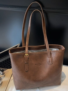 Women Fashion PU Leather Tote Bag Large Capacity Urban Minimalist Shoulder Bag Letter Printed Commuter Work Handbag