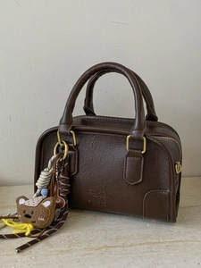 Vintage PU Leather Boston Shoulder Bag For Women Fashion Simple Crossbody Bag With Cute Bear Charm Small Square Handbag