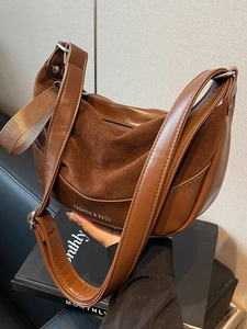 Borsa a tracolla vintage marrone patchwork con tracolla larga e scritte moda