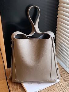 Women Large Capacity PU Leather Bucket Bag Minimalist Litchi Grain Shoulder Bag Commuting Underarm Bag Urban Crossbody Bag