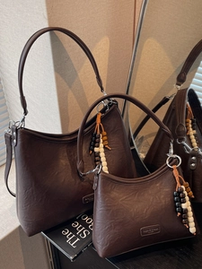 Retro coffee brown hobo bag set with vintage wooden bead tassel and smooth PU leather