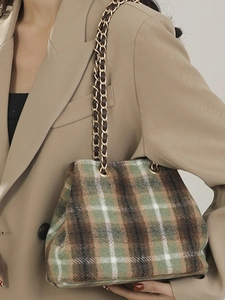 Retro plaid shoulder bag in green and brown wool fabric with gold chain strap