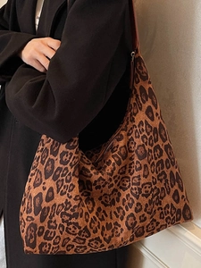Vintage leopard print tote bag for women showing a large capacity shoulder design