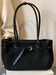 Borsa tote retrò in pelle scamosciata nera con fibbia argentata per pendolari d'ufficio
