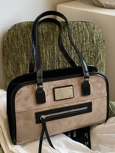 Vintage Suede Shoulder Bag For Women Retro Chic Rectangular Underarm Bag Fashion Casual Commuter Tote With Tassels