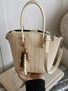 Women Fashion Woven PU Leather Bucket Bag Large Capacity Shoulder Crossbody Bag With Beaded Charm Elegant Daily Handbag
