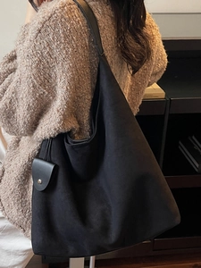 Black suede tote bag for women, large capacity shoulder bag for stylish autumn commuting