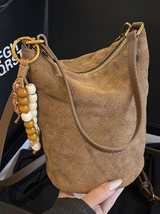 Sac Seau Femme Mode Matelassé Tissu Polaire Effet Daim Grande Capacité Sac Bandoulière Rétro Avec Pendentif Perles Bois