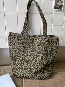 Sac Tote en Toile Imprimé Léopard de Mode Grande Capacité Sac à Épaule en Denim pour Femmes Urbain Minimaliste Décontracté