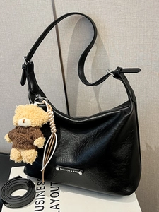 Women's Casual PU Leather Shoulder Tote Bag Retro Large Capacity Hobo Bag With Plush Bear Charm Adjustable Crossbody Handbag