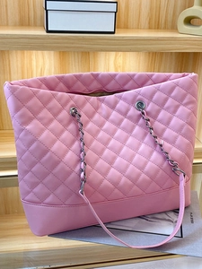Borsa tote rosa trapuntata con catena argento per donna, grande borsa a spalla