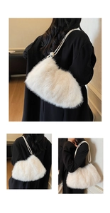 Détail de la texture en fausse fourrure blanche douce d'un sac à bandoulière en peluche