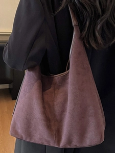 Sac hobo minimaliste en daim mauve à grande capacité pour un style élégant d'automne