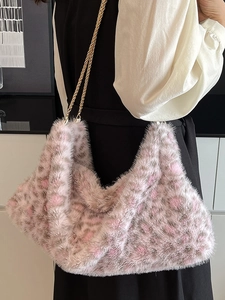 Sac à main en fausse fourrure léopard rose avec bandoulière chaîne dorée élégante