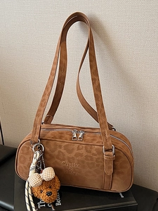Retro Suede Look PU Leather Underarm Bag For Women Leopard Print Fashion Shoulder Bag Minimalist Commuting Handbag With Pendant