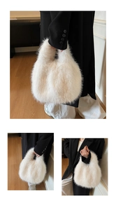 Détail d'un sac à main en fausse fourrure blanche à texture douce et design élégant