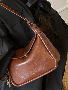 Sac à bandoulière rétro marron en cuir huilé à grande capacité avec bandoulière large