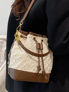 Fashionable tweed and brown leather patchwork drawstring bucket bag for women