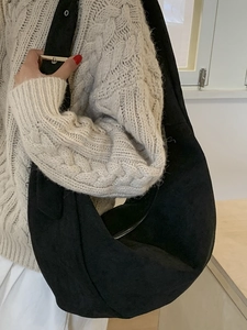 Retro large capacity black suede hobo bag for women with silver zipper and casual style