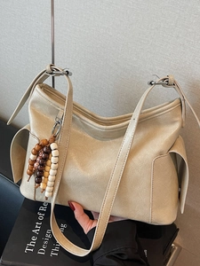 Vintage PU Leather Hobo Shoulder Bag For Women With Wood Bead Pendant Large Capacity Casual Crossbody Bag Stitched Tote