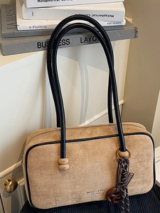 Women Minimalist Suede Shoulder Bag Vintage Underarm Bag Fashion Large Capacity Commuter Handbag With Decorative Pendant