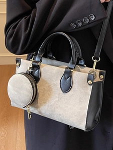 Sac cabas bicolore chic en toile grise et cuir noir avec petit porte-monnaie rond