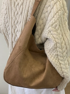 Retro camel suede tote bag for women, large capacity shoulder bag for autumn and winter