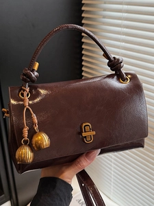 Vintage PU Leather Shoulder Bag For Women Small Square Crossbody Bag With Metal Pendant Minimalist Retro Handbag Gift