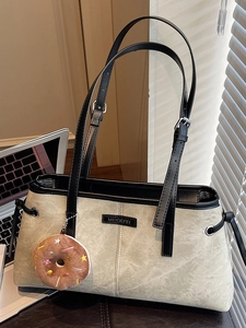 Borsa a Spalla Vintage in Pelle PU da Donna Borsa Tote Casual da Pendolare Con Ciondolo in Peluche a Ciambella Borsa Retro