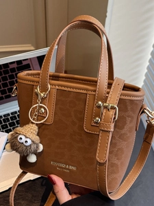 Mini Sac Fourre-Tout Rétro pour Femmes Imprimé Léopard Urbain Simple Cuir PU Sac Bandoulière Avec Pendentif Peluche