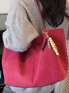 Minimalist large capacity rose red suede tote bag with stylish wooden bead tassel charm