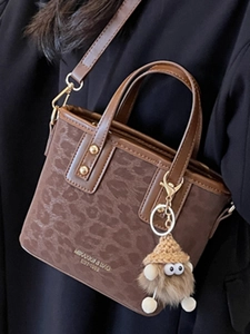 Sac seau rétro à imprimé léopard avec breloque peluche et bandoulière réglable pour femme