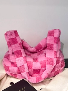 Women Plush Checkerboard Tote Bag Large Capacity Faux Fur Shoulder Bag Vintage Grid Hobo Bag For Winter Casual Daily