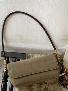 Minimalist Suede Underarm Bag For Women Retro Solid Color Shoulder Bag With Beaded Pendant Fashion Baguette Bag Evening Bag
