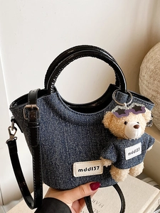Sac à Épaule en Denim Rétro pour Femmes Sac Seau Vintage Avec Pendentif Ours en Peluche Poignée en Cuir PU Sac Bandoulière