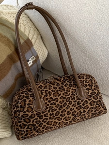 Sac à Bandoulière en Suède à Imprimé Léopard Vintage pour Femmes Surpiqûres Contrastées Poignées en Cuir Sac à Main Boston à la Mode
