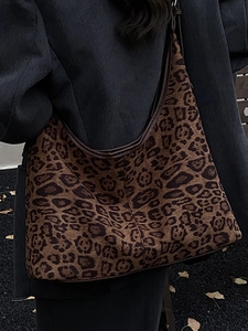 Stylish oversized leopard print hobo bag for women featuring a vintage autumn aesthetic