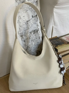 Women Retro Large Capacity Hobo Shoulder Bag PU Leather Tote Underarm Bag With Dog Pendant For Students Commuting Daily